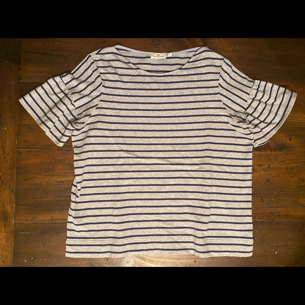 Vineyard Vines women’s size L 12-14 shirt sleeve shirt